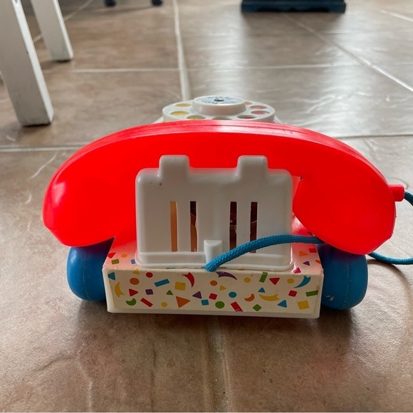 Vintage Fisher Price Chatter Rotary Phone with Moving Parts - Picture 9 of 12